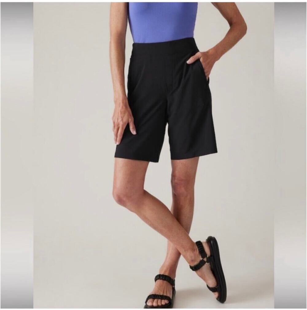 Athleta Shorts Womens 6 Black Brooklyn Bermuda Pull On Stretch Travel Sporty